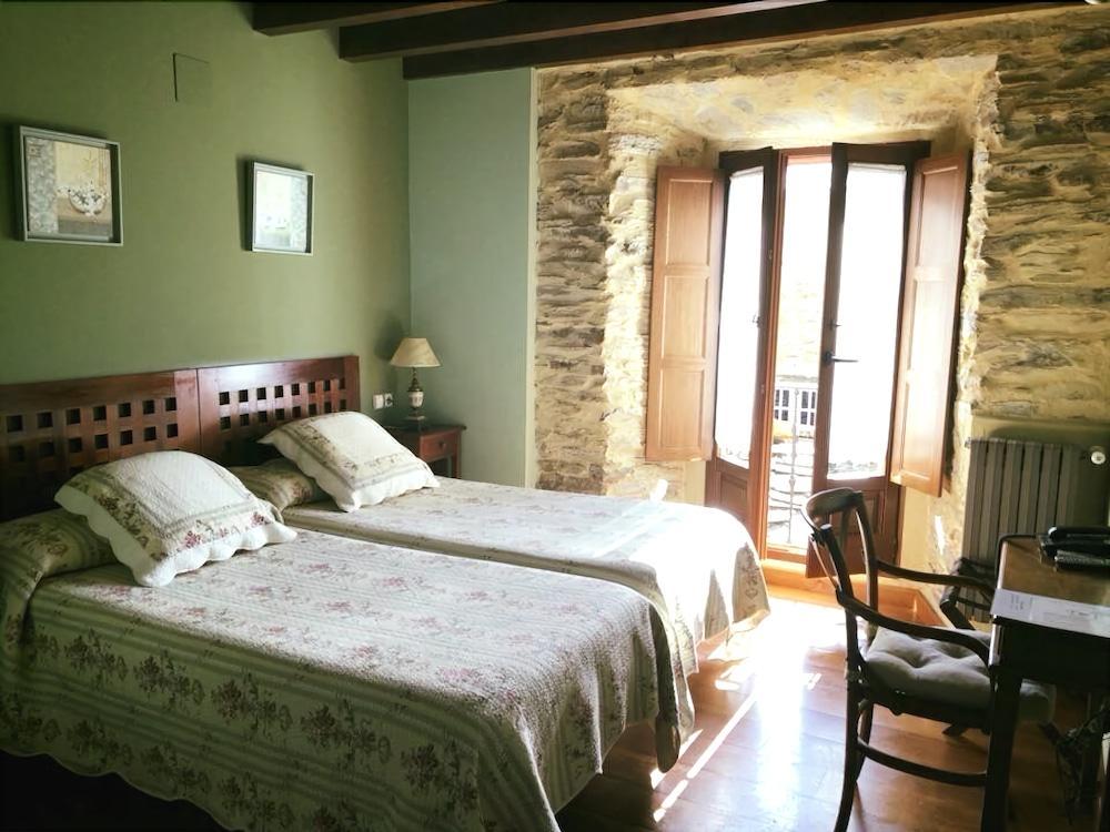 Hotel Rural Casona Trabadelo 베갈데오 외부 사진